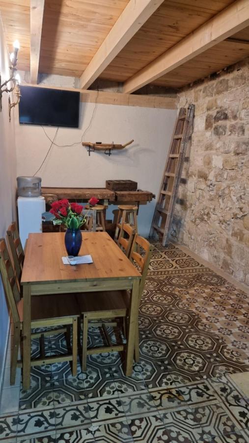 Boutique Agam Hahoresh - בוטיק אגם החורש Haifa Buitenkant foto