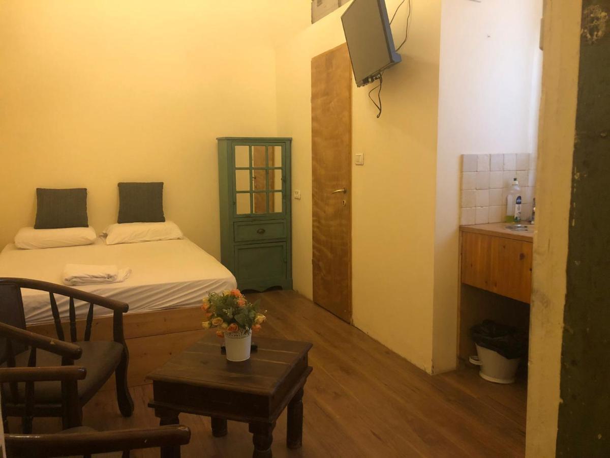Boutique Agam Hahoresh - בוטיק אגם החורש Haifa Buitenkant foto