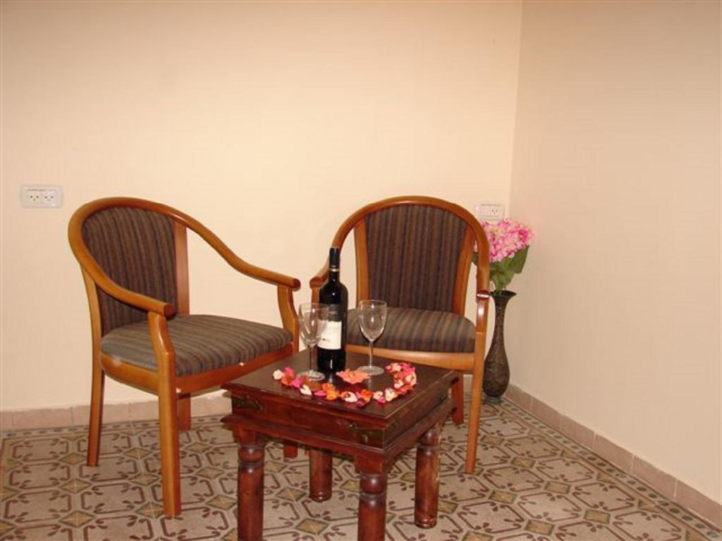 Boutique Agam Hahoresh - בוטיק אגם החורש Haifa Kamer foto